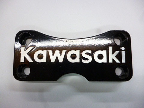コンボイオリジナル　Z1/Z2/Z400FX等　〔BEETタイプ〕Kawasakiロゴ入りハンドルホルダー